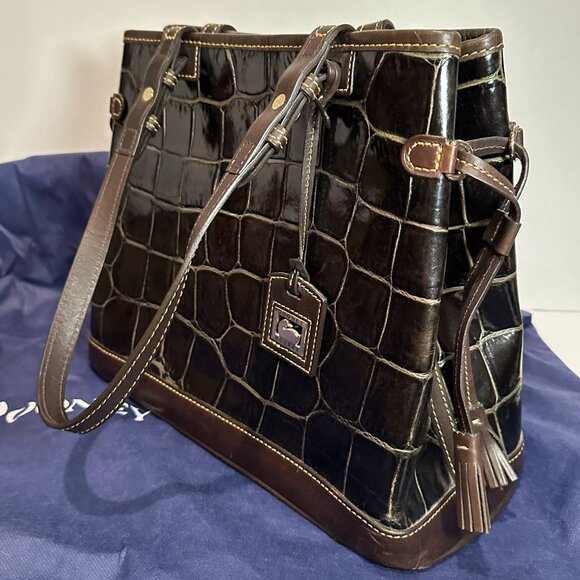 Dooney & Bourke Croc Embossed Double Strap Tassel Shoulder Bag Keychain Dust Bag - Picture 8 of 16